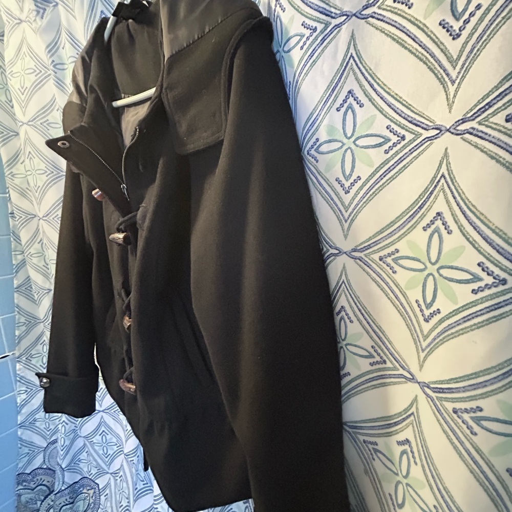 NWOT Torrid Black Toggle Winter Coat w/Hood, Pockets and Zipper GORGEOUS - Picture 8 of 10